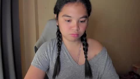 0wwlo0k online show from March 16, 5:44 am