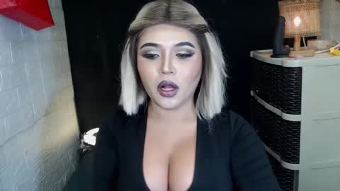 sexy kia online show from February 12, 1:56 am