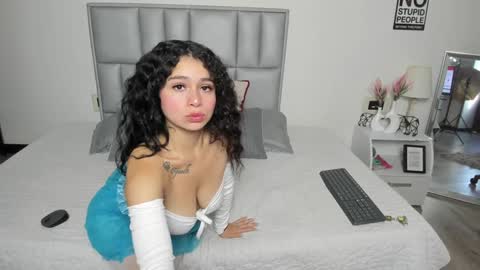 Freya online show from January 15, 8:26 pm