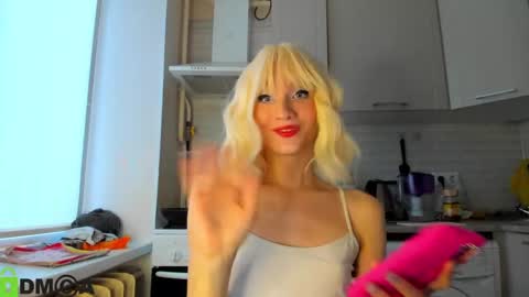 Snapshot of _alice_kitty chatting on December 14, 8:45 am Gaylord online show from December 14, 8:45 am