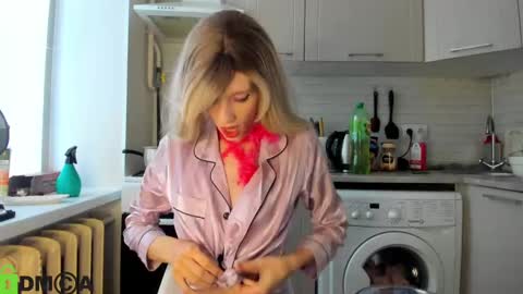 Snapshot of _alice_kitty chatting on February 3, 9:41 am Gaylord online show from February 3, 9:41 am