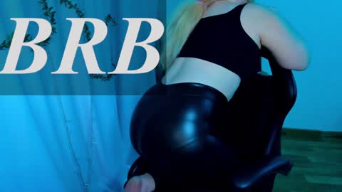 Amy NO NUDE MODEL online show from February 3, 2:25 am