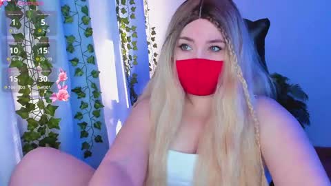 Amy NO NUDE MODEL online show from March 8, 9:50 am