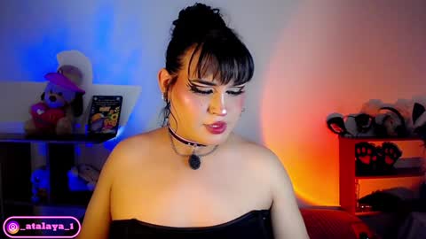 independent model atalaya online show from December 14, 3:51 am