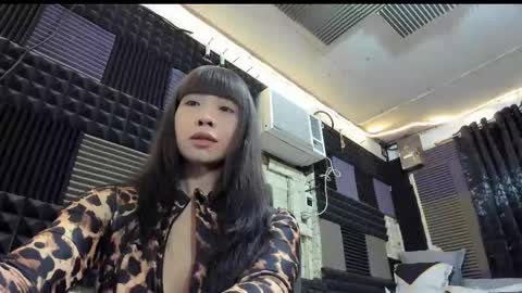 lexie online show from March 9, 4:05 am