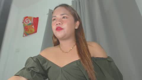 _lovelyyan69_ online show from March 6, 6:55 pm