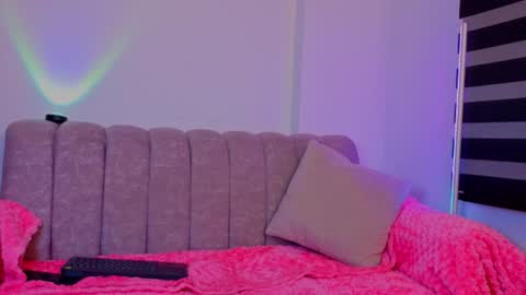 Scarlett online show from July 8, 11:30 pm