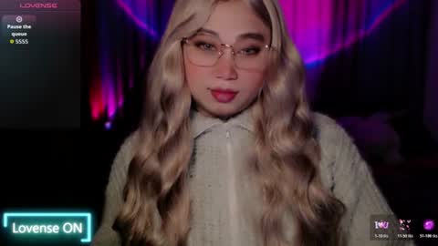 Goddess Airis online show from July 5, 9:37 am