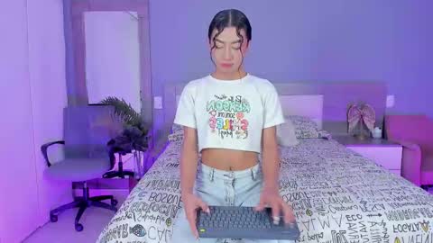 Snapshot of alaiaguerra chatting on October 15, 7:58 pm alaiaguerra online show from October 15, 7:58 pm