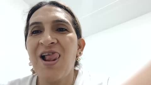 Alanastones 19 online show from October 8, 4:47 am