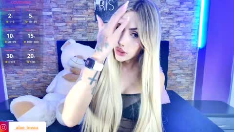 Snapshot of ale_love_ chatting on December 12, 11:58 pm ALE LOVE online show from December 12, 11:58 pm