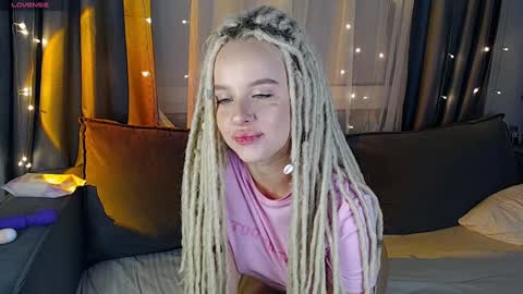 aleftinka online show from December 8, 8:27 pm