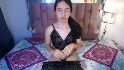 -- ALEXIS -- online show from September 26, 2:08 am