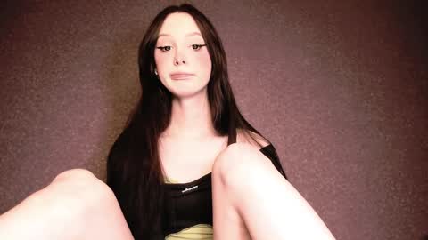 Snapshot of alice__aris chatting on December 26, 3:20 pm Alice Aris online show from December 26, 3:20 pm