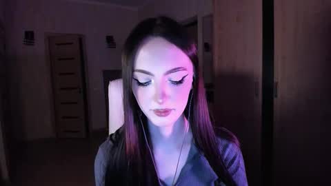 Snapshot of alice__aris chatting on September 22, 5:18 pm Alice Aris online show from September 22, 5:18 pm