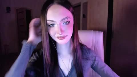 Snapshot of alice__aris chatting on October 2, 3:34 pm Alice Aris online show from October 2, 3:34 pm