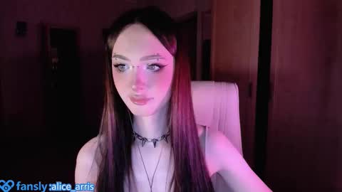 Snapshot of alice__aris chatting on October 9, 7:15 pm Alice Aris online show from October 9, 7:15 pm