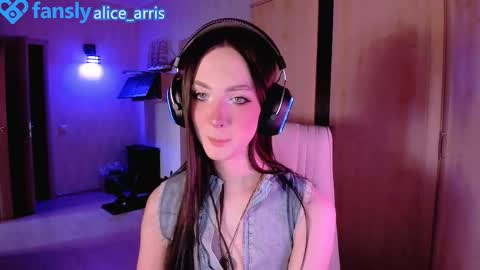 Alice Aris online show from February 18, 2:14 pm