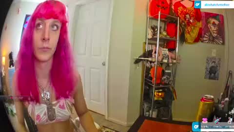 Alice Hatchette online show from July 15, 3:39 pm