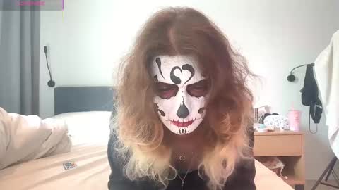 AlicePinkhead online show from October 31, 8:24 am