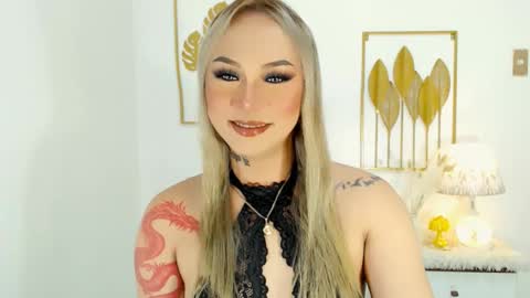 Your Lovely Allena online show from February 6, 12:59 pm