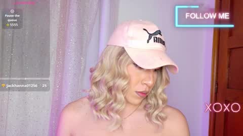 Hazel Bowie online show from March 2, 5:08 am