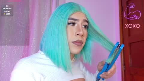 Hazel Bowie online show from April 11, 8:12 pm