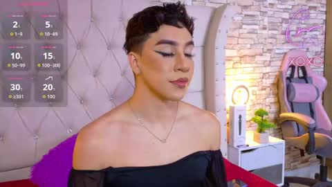 Hazel Bowie online show from April 15, 9:48 pm