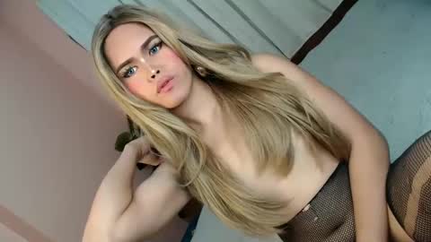 LEXY online show from January 11, 2:04 pm