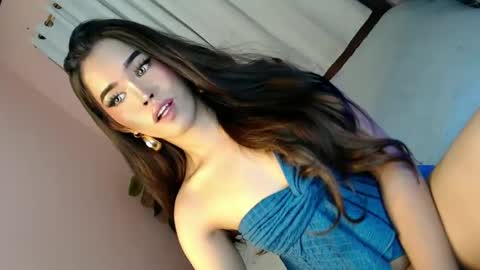 LEXY online show from February 27, 1:28 pm