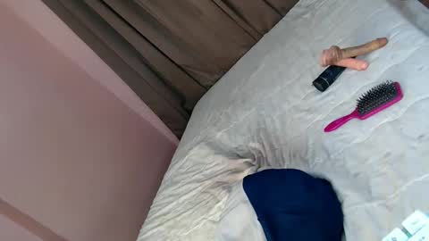 LEXY online show from October 4, 3:02 pm