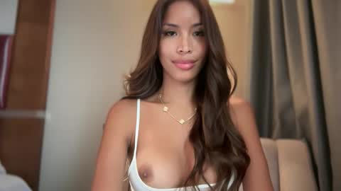 Mika online show from November 26, 2:41 pm