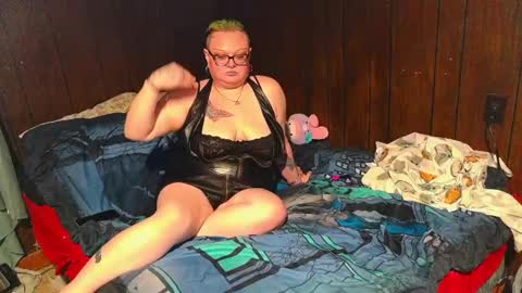 alyxiabewbs online show from September 16, 9:14 am