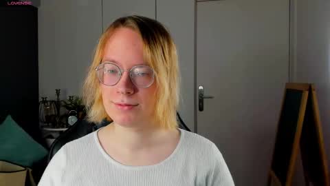 Hi im Amanda online show from November 23, 9:55 am