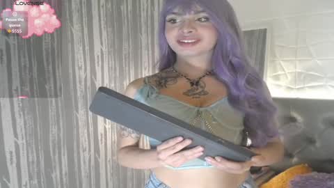 amapola_hs online show from September 17, 10:37 pm