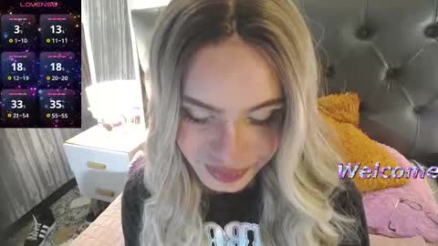 amapola_hs online show from September 22, 10:26 pm