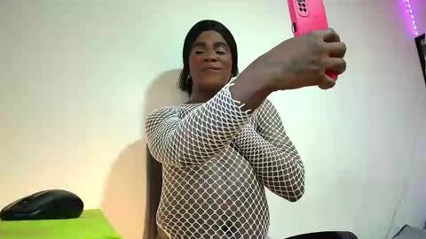 ambargil__ online show from January 17, 6:25 pm