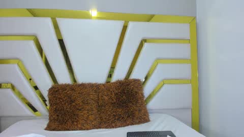 amber_lee02 online show from March 7, 7:42 pm