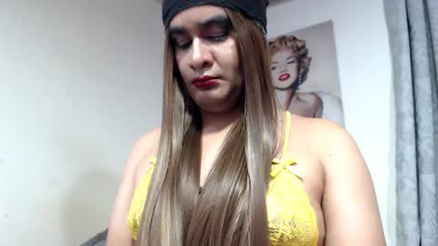 Snapshot of andre1082 chatting on January 24, 4:27 am Andre online show from January 24, 4:27 am