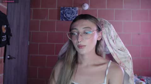 Snapshot of andrea_camila chatting on October 14, 5:47 pm Andrea online show from October 14, 5:47 pm