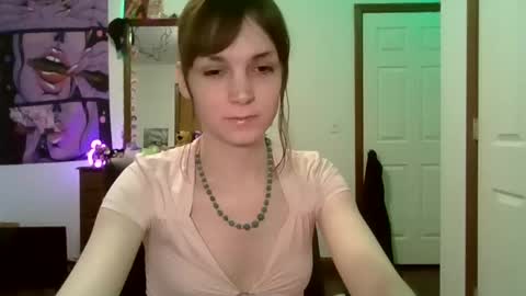 Snapshot of andrea_davenport chatting on January 24, 2:18 am andrea online show from January 24, 2:18 am