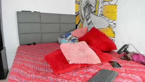 ANDREA online show from February 5, 7:30 pm