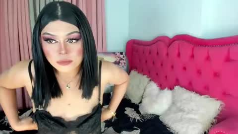 STELLA online show from December 13, 7:10 pm