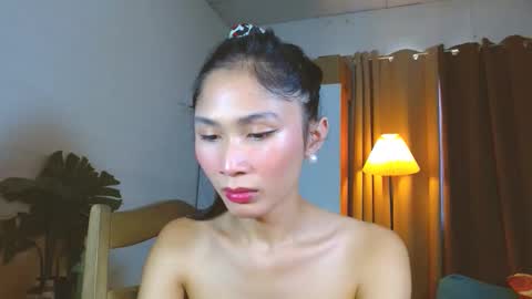 angela online show from November 17, 1:38 am