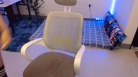 DIVINE ANGEL online show from March 29, 5:08 am