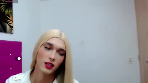 Angie online show from February 8, 11:01 am