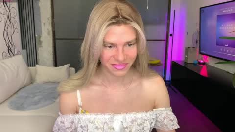 anjalin_sososok online show from April 2, 5:05 am