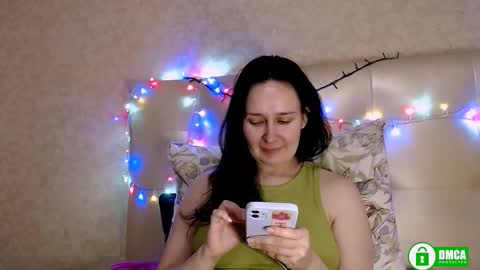 Anna online show from November 25, 8:00 pm