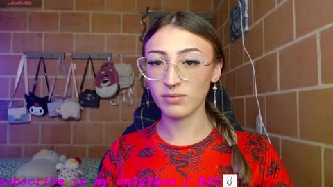 Annie online show from December 9, 2:49 pm