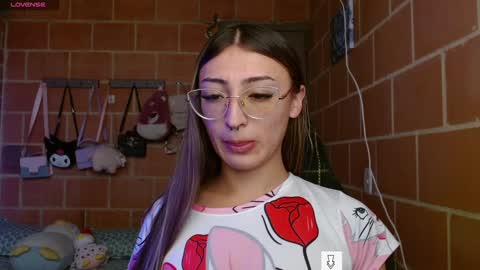 Annie online show from December 21, 12:27 pm